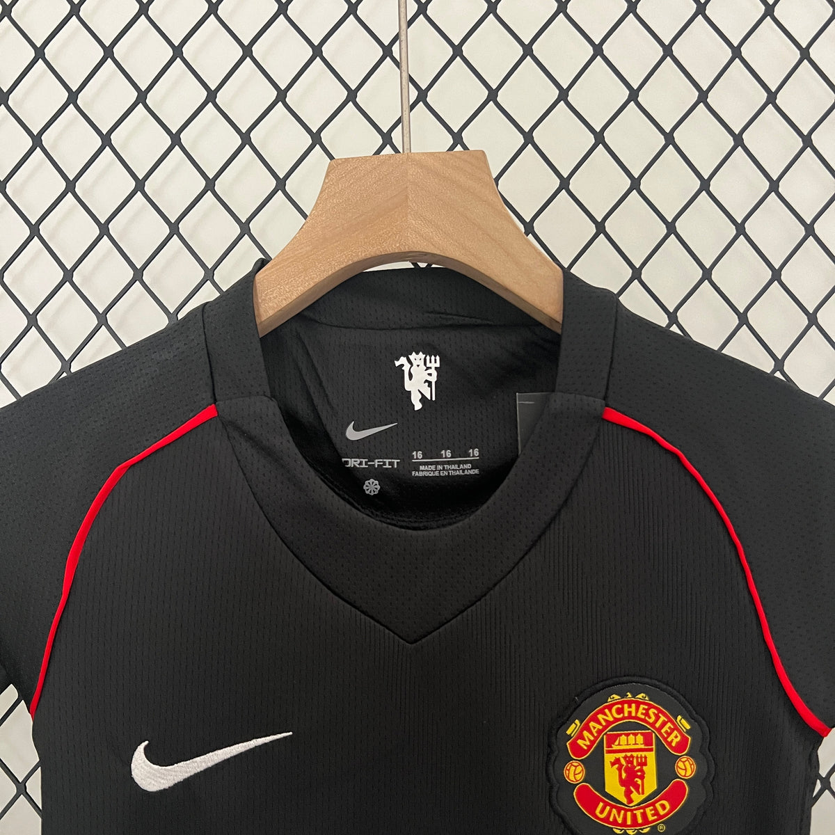 Kit Ensemble Football Manchester United Extérieur Enfant Rétro 2007/08