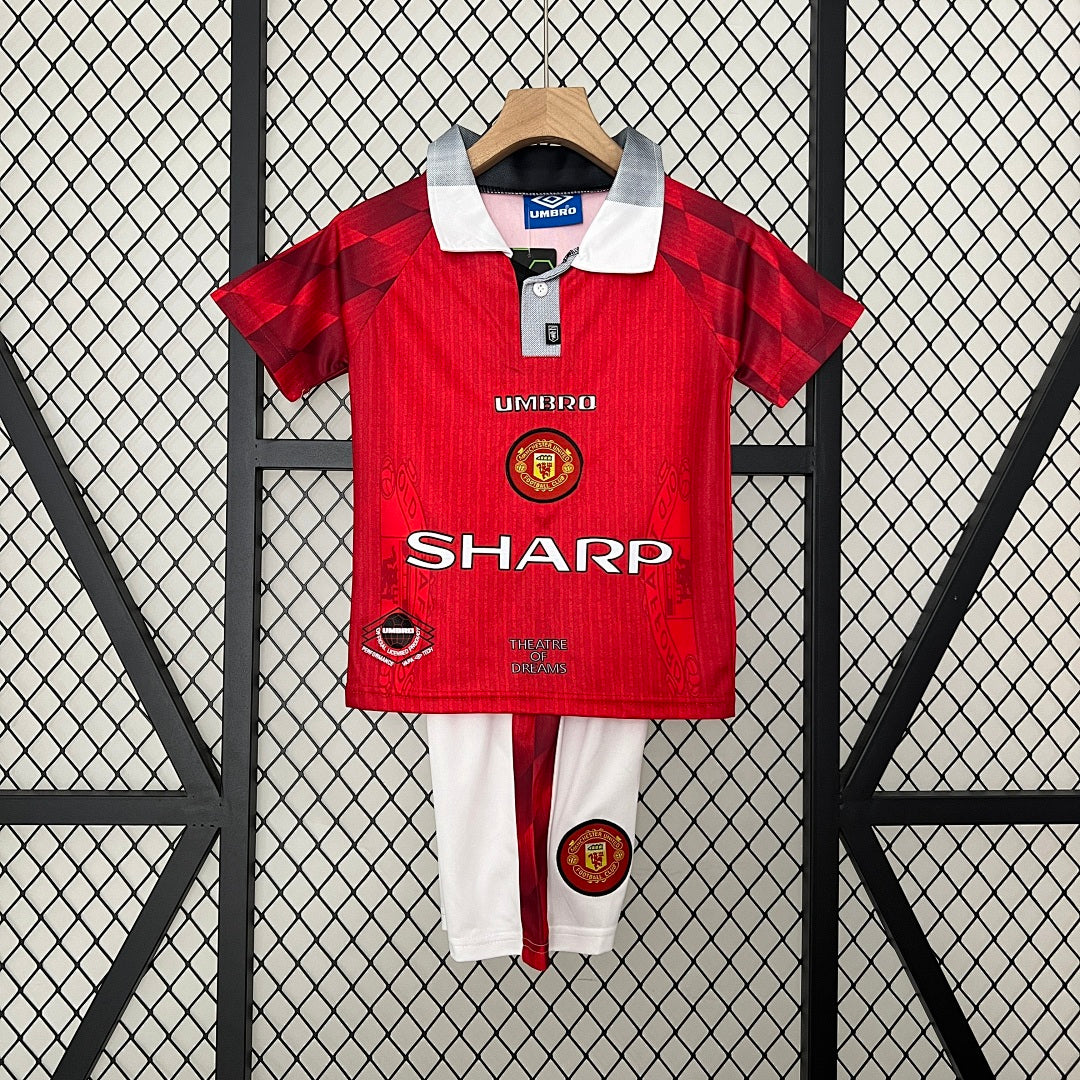 Kit Ensemble Football M-U Domicile Enfant Rétro 1996/97