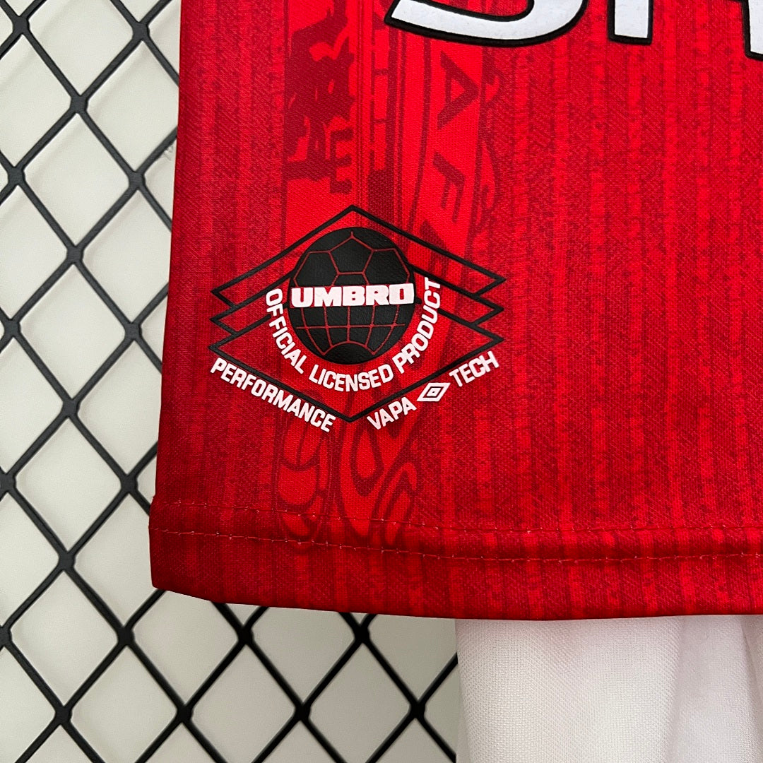 Kit Ensemble Football M-U Domicile Enfant Rétro 1996/97