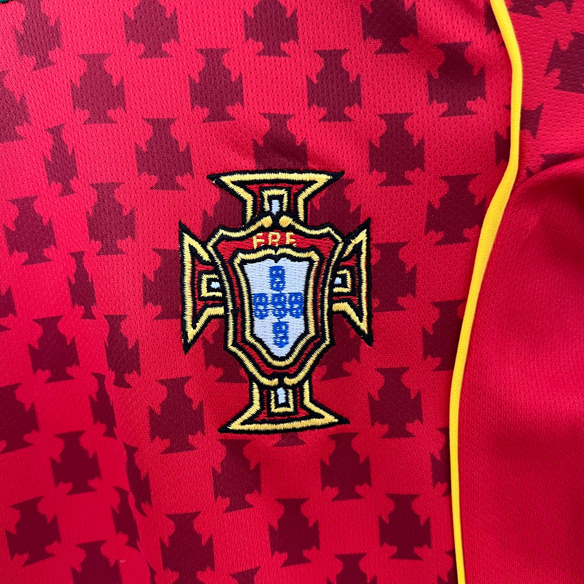 Kit Ensemble Football Portugal Domicile Enfant Rétro 2004
