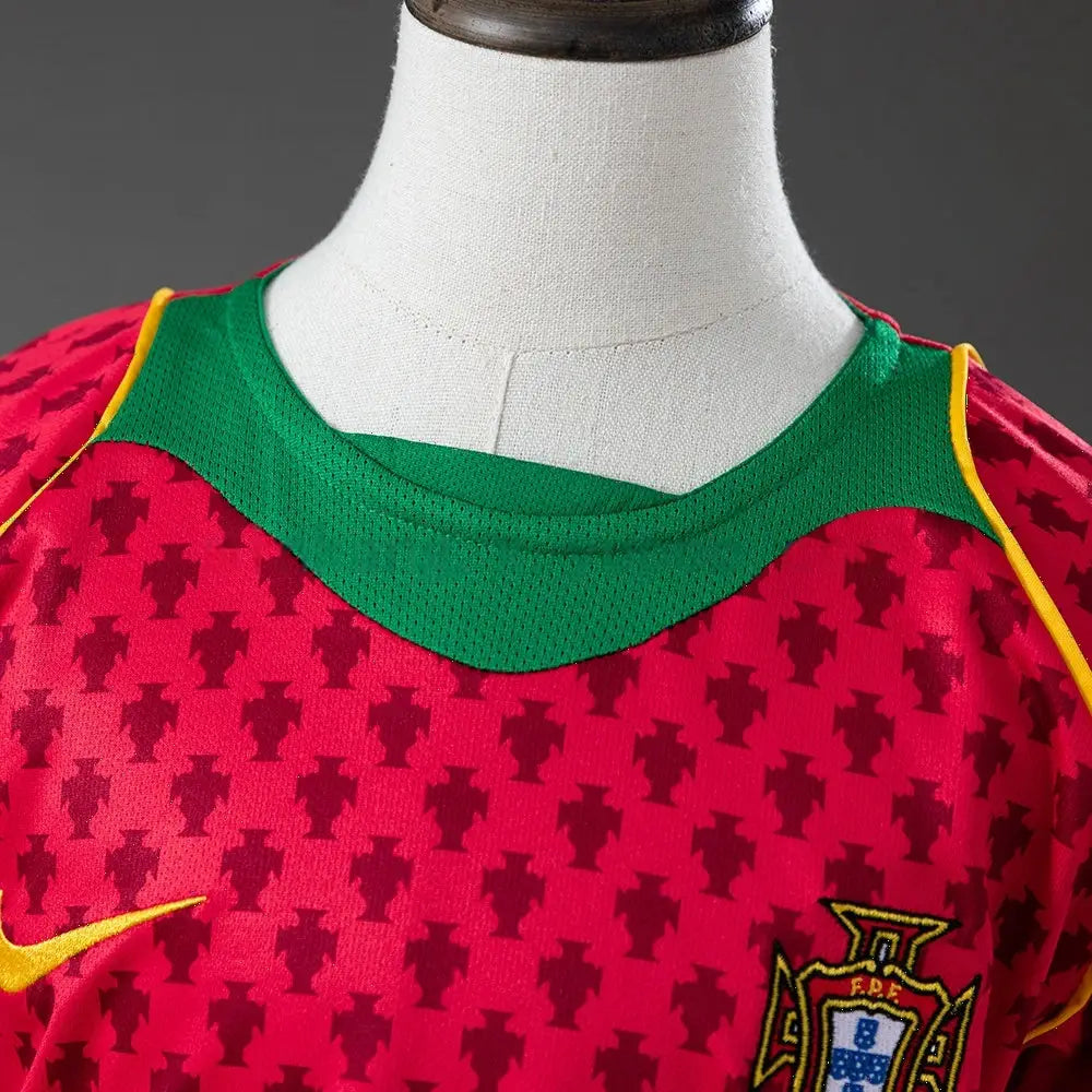 Kit Ensemble Football Portugal Domicile Enfant Rétro 2004