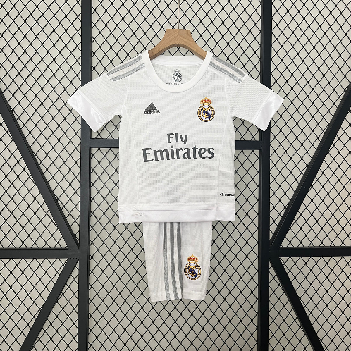 Kit Ensemble Football Real Madrid Domicile Enfant 2015/16