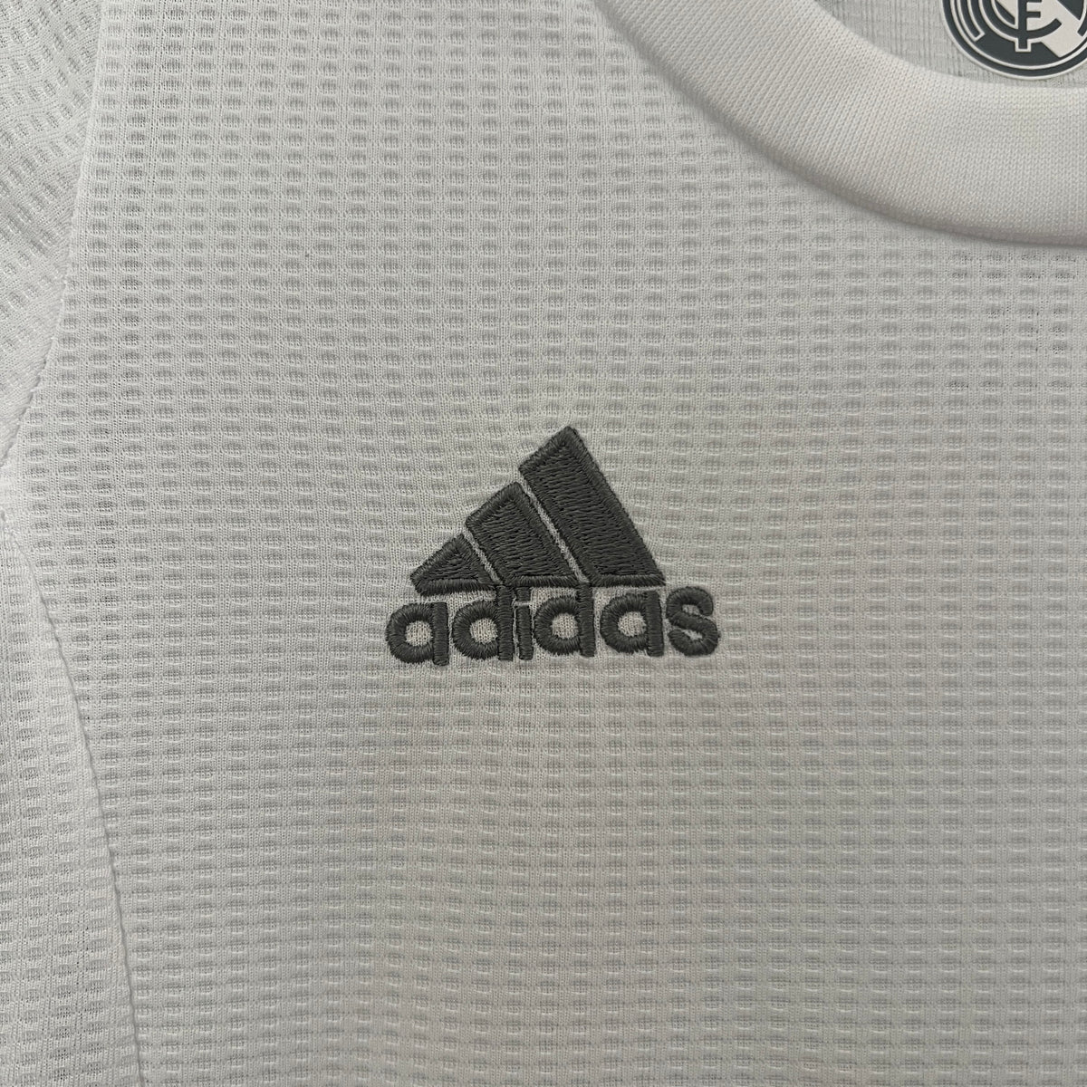 Kit Ensemble Football Real Madrid Domicile Enfant 2015/16
