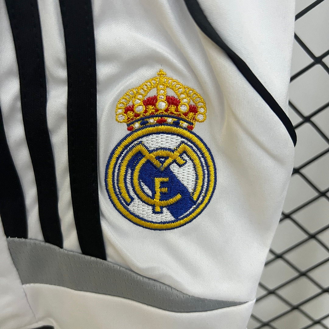 Kit Ensemble Football Real Madrid Domicile Enfant Rétro 2006/07