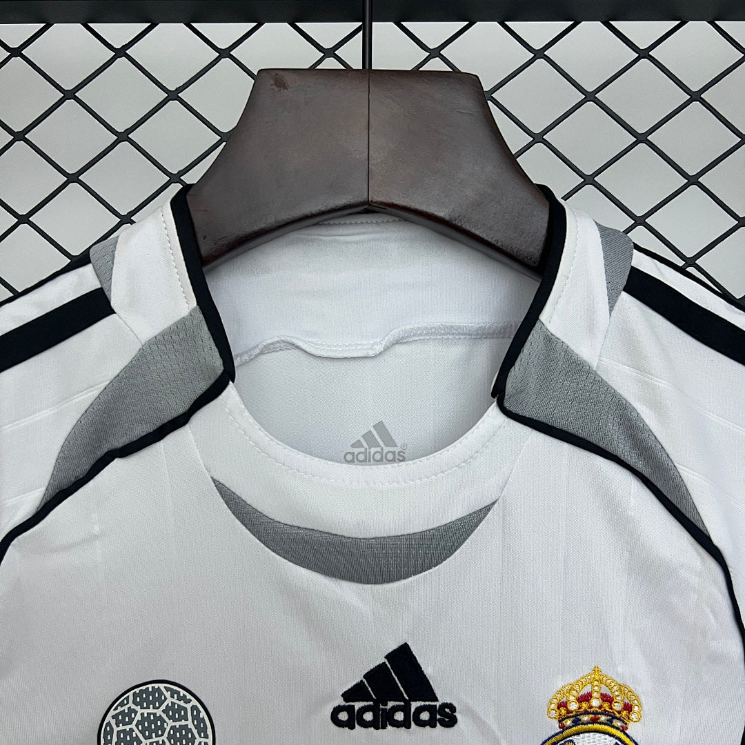 Kit Ensemble Football Real Madrid Domicile Enfant Rétro 2006/07