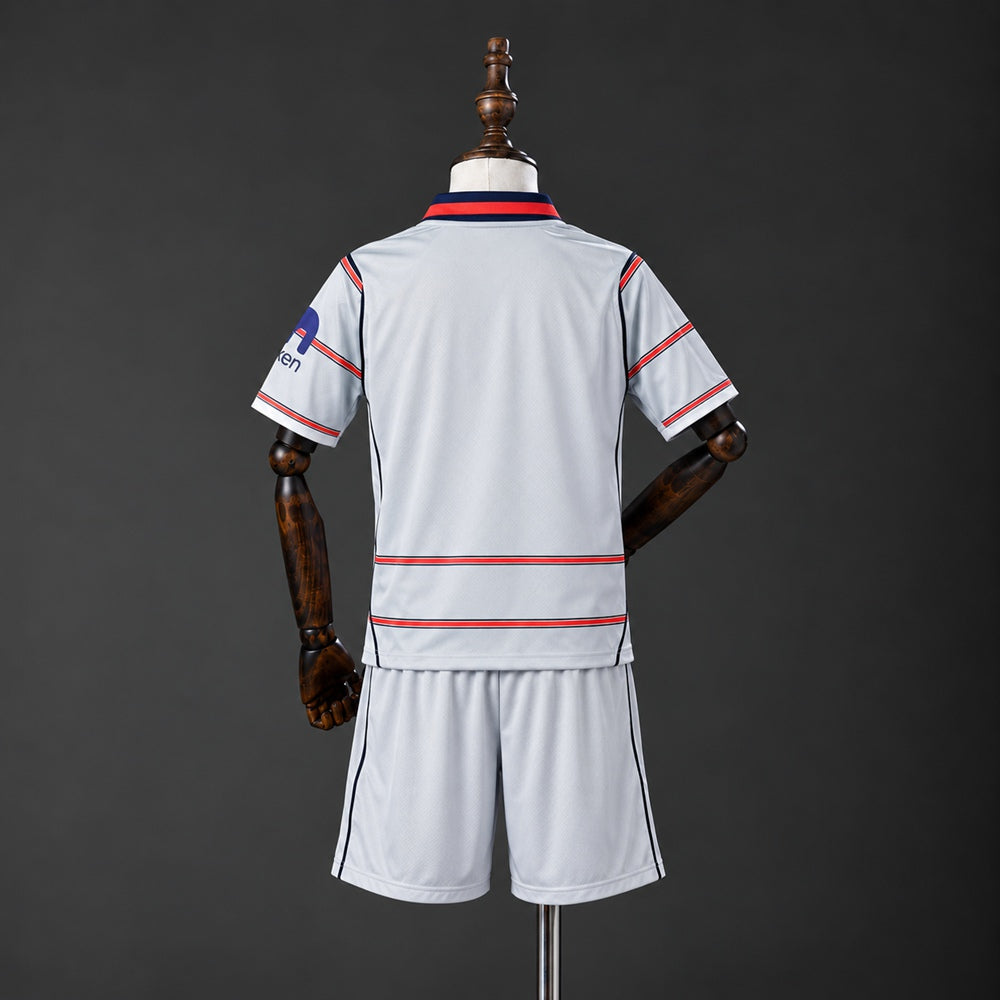 Kit ensemble football third extérieur enfant 2026/27 .