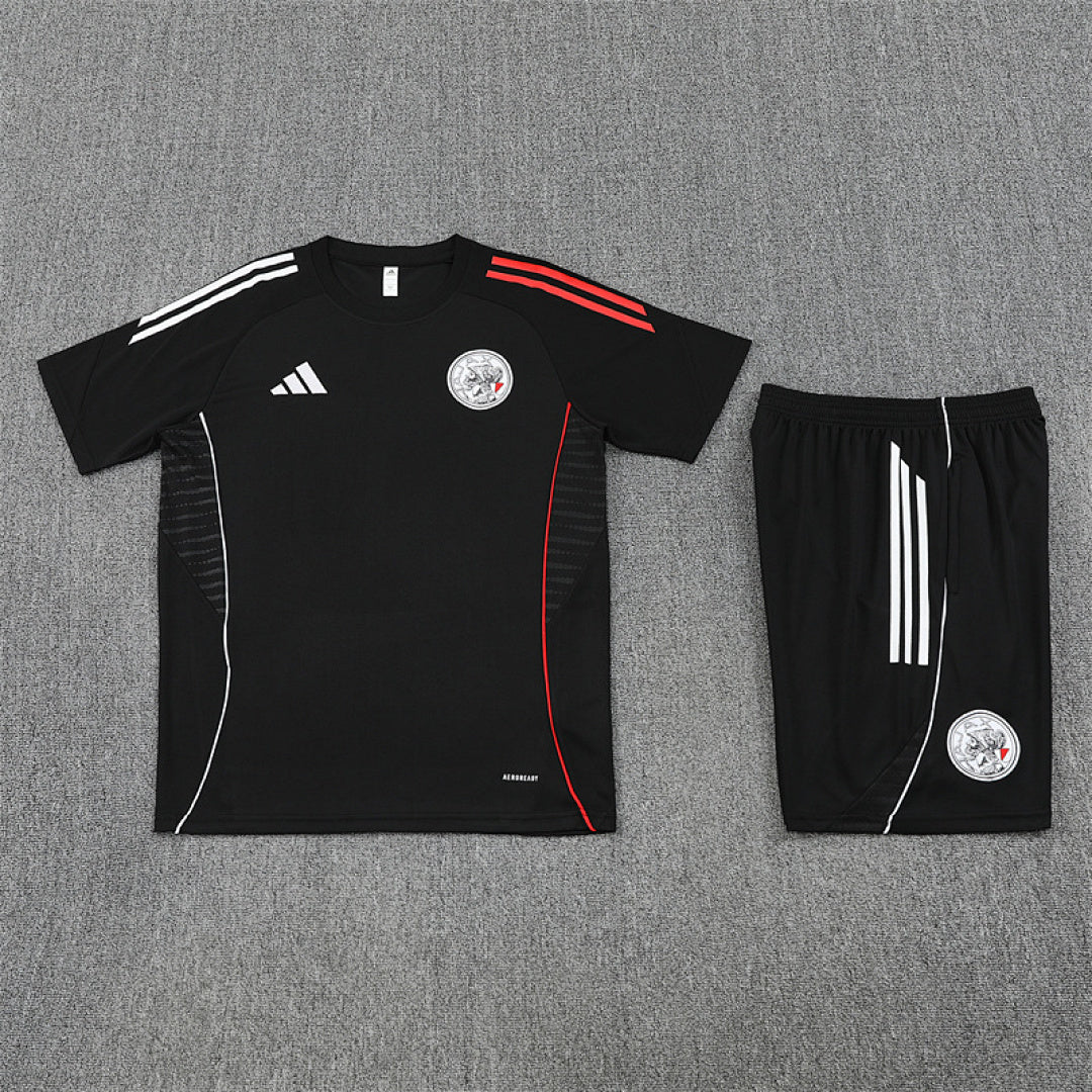 Kit Football Ajax Ensemble Training 2025/26 - Adulte / Enfant
