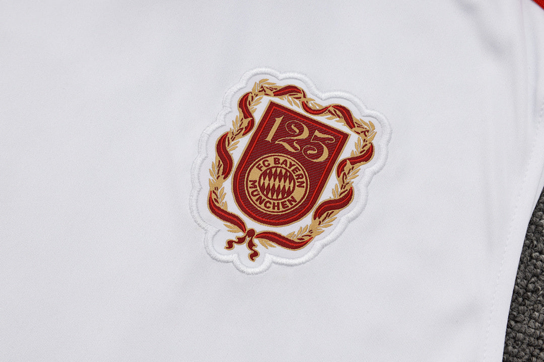 Kit Football Bayern Ensemble Training 2025/26