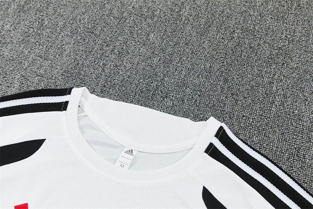 Kit football Liverpool ensemble training 2026/27 - Blanc