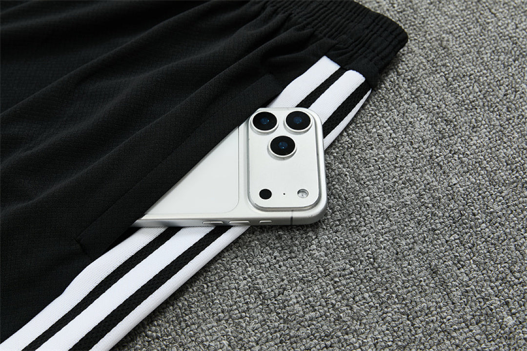 Kit football Liverpool ensemble training 2026/27 - Blanc
