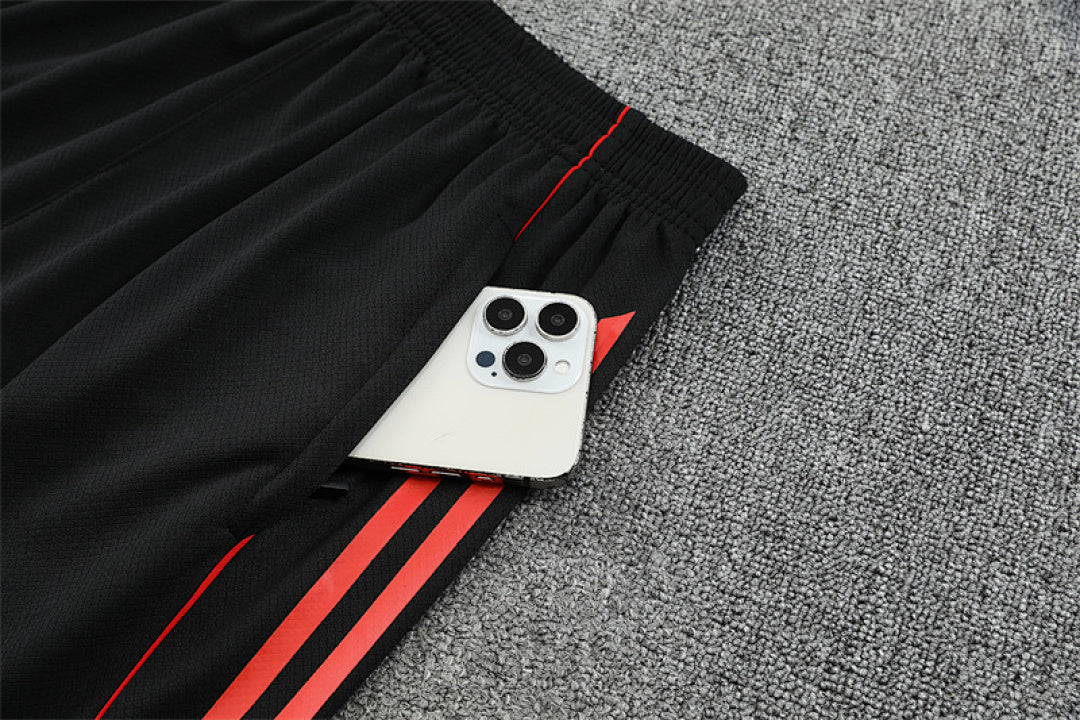 Kit football Manchester United ensemble training 2025/26 - Adulte/ Enfant