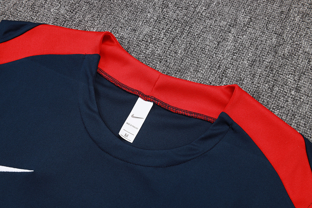 Kit Football Paris Ensemble Training 2025/26