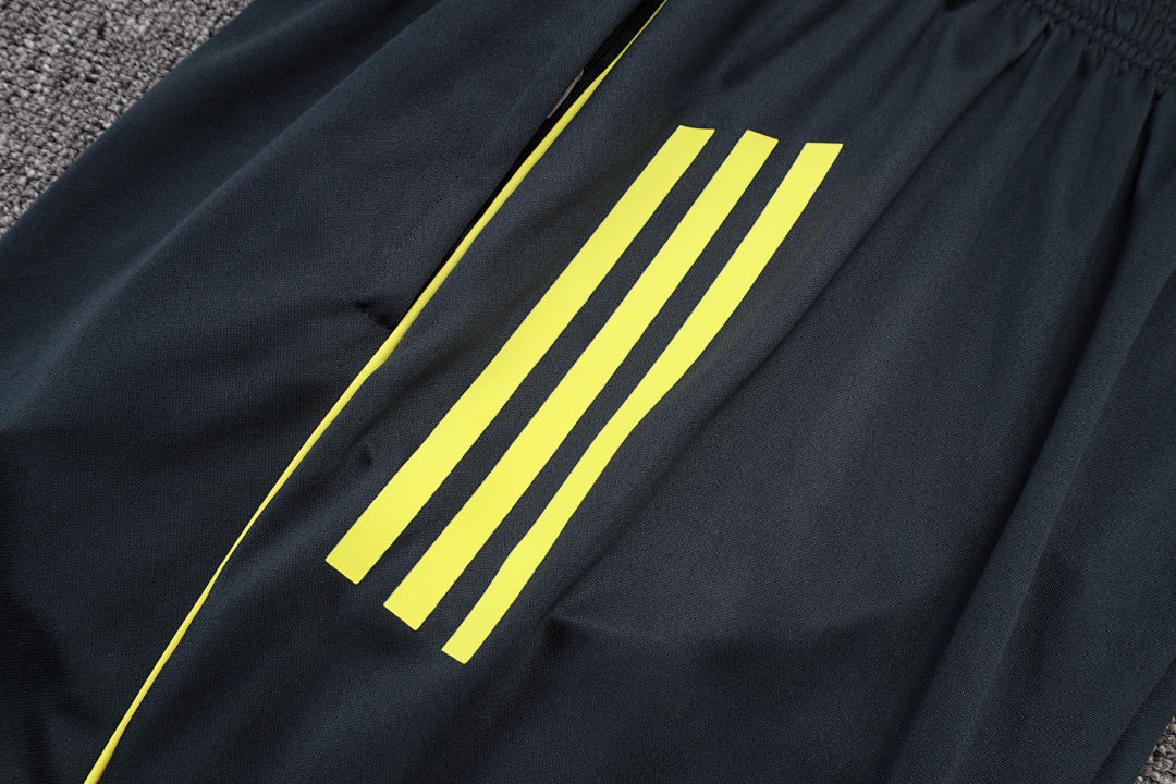 Kit Football Real Madrid Ensemble Training 2025/26