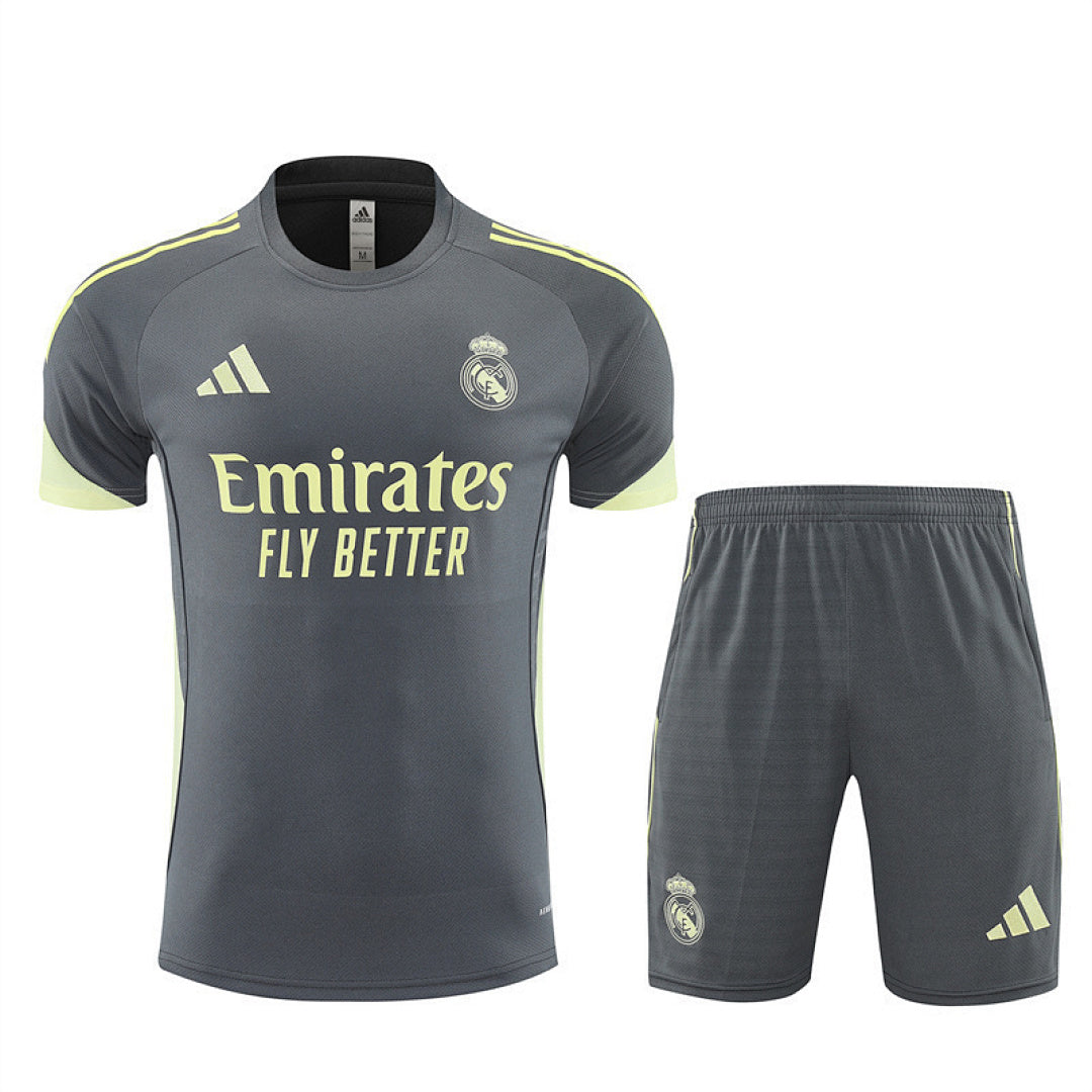 Kit Football Real Madrid Ensemble Training 2025/26 - Adulte/Enfant