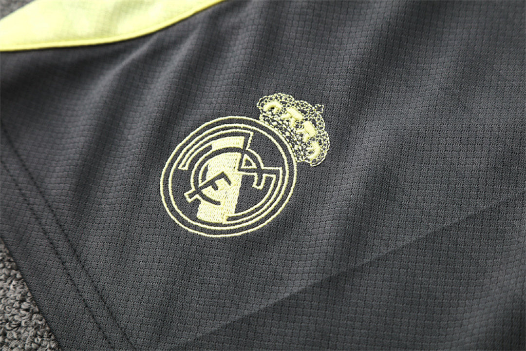 Kit Football Real Madrid Ensemble Training 2025/26 - Adulte/Enfant