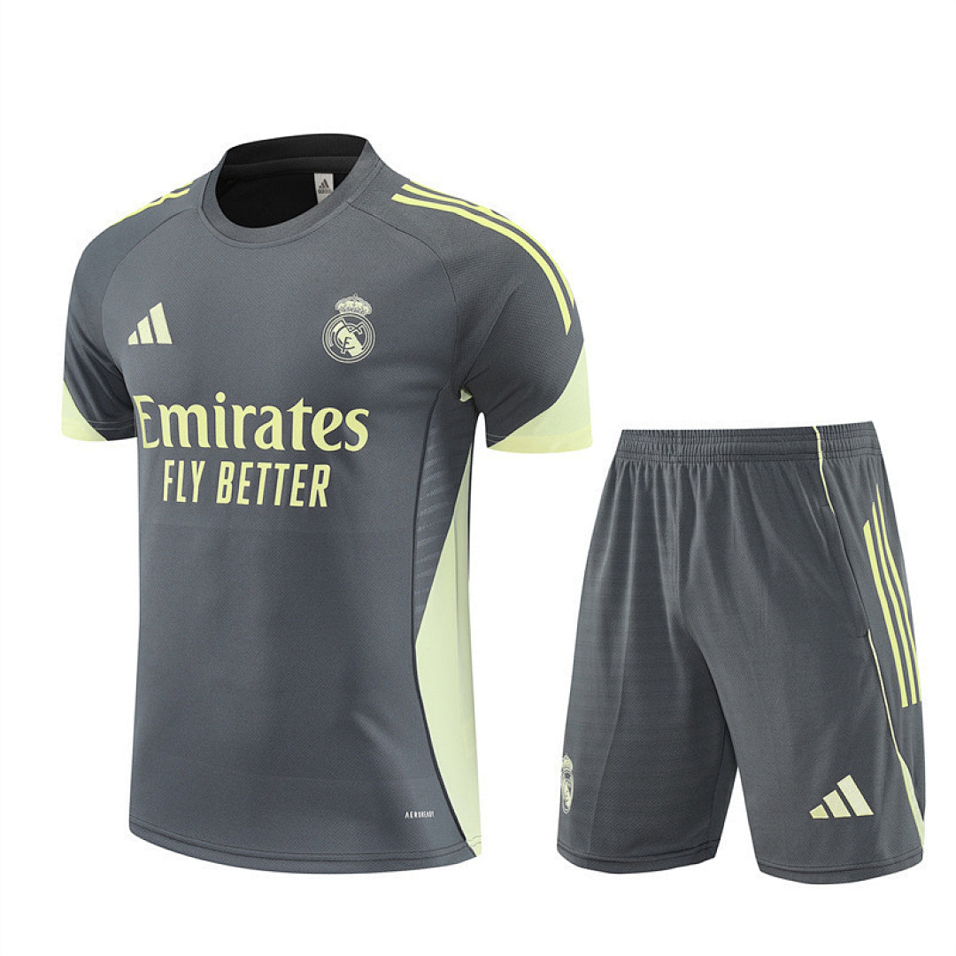 Kit Football Real Madrid Ensemble Training 2025/26 - Adulte/Enfant