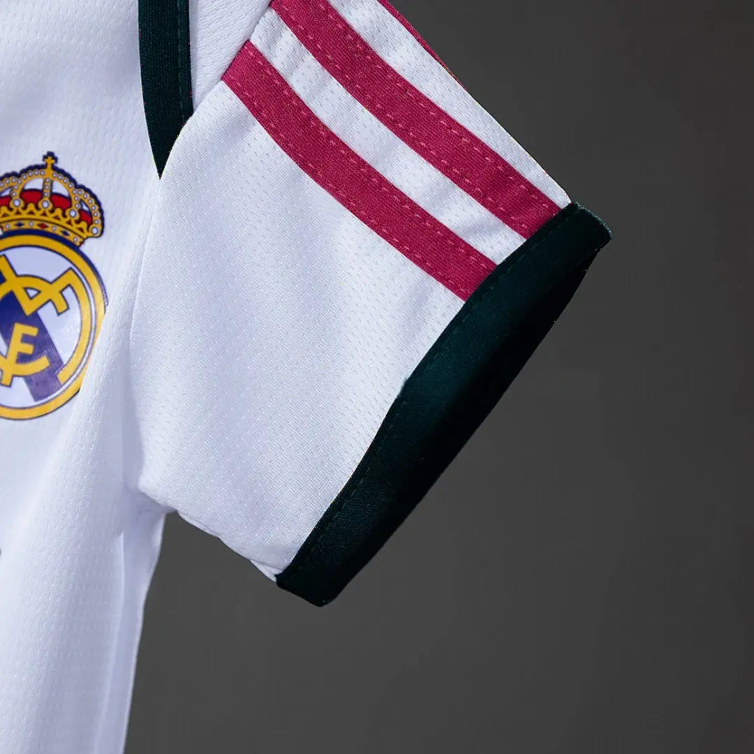Maillot Bébé Domicile 2026/2027