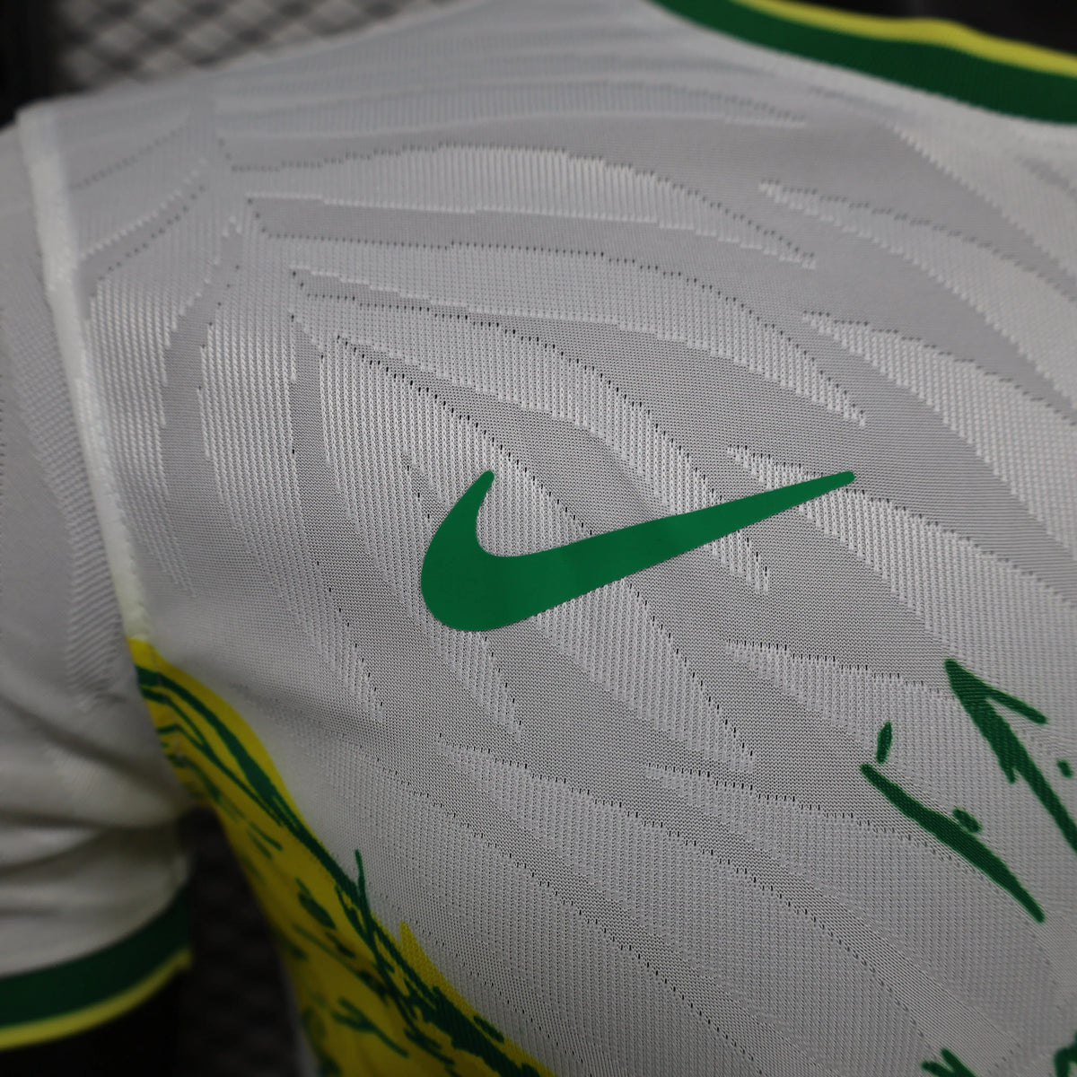 Maillot Brésil Brazil Concept White Birds Player Version 2024/25