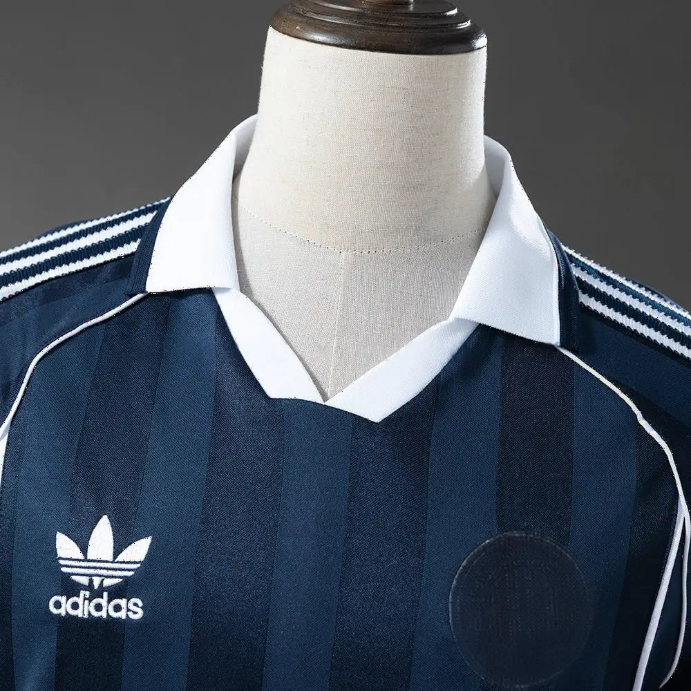 Maillot de football Originals Classic Three Stripes marine S-XXL