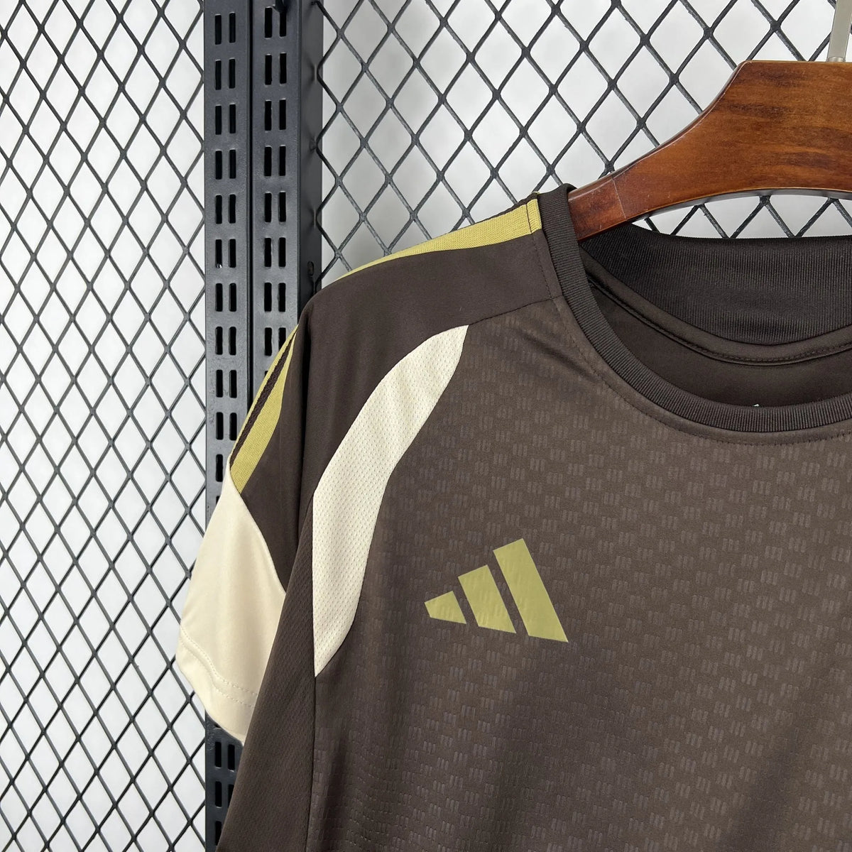 Maillot Flamengo pré match 26/27 marron