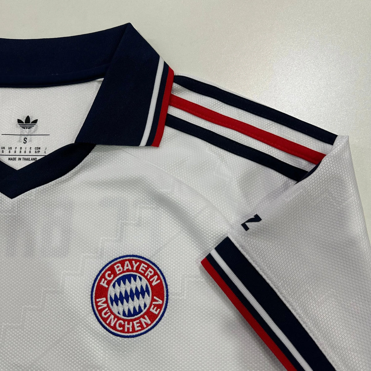 Maillot football Bayern Munich extérieur 2026/27