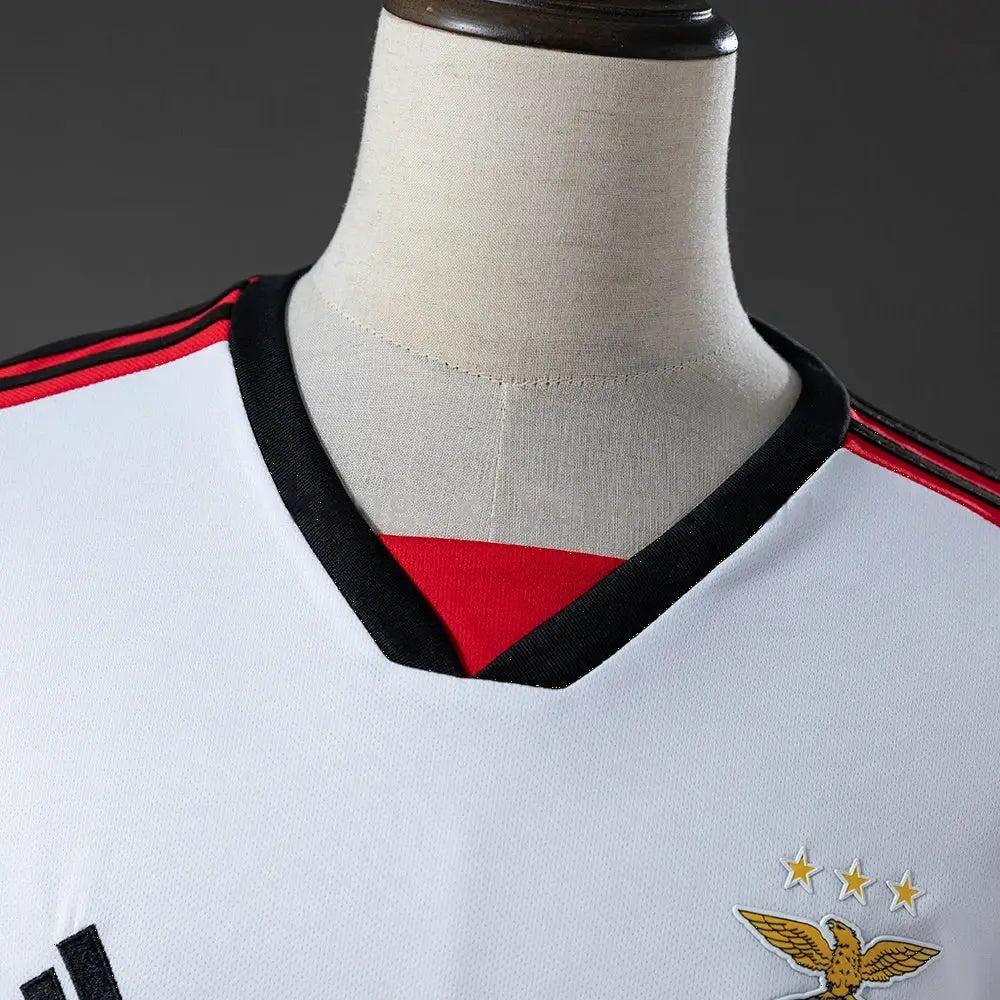 Maillot football Benfica version spéciale 2026/27