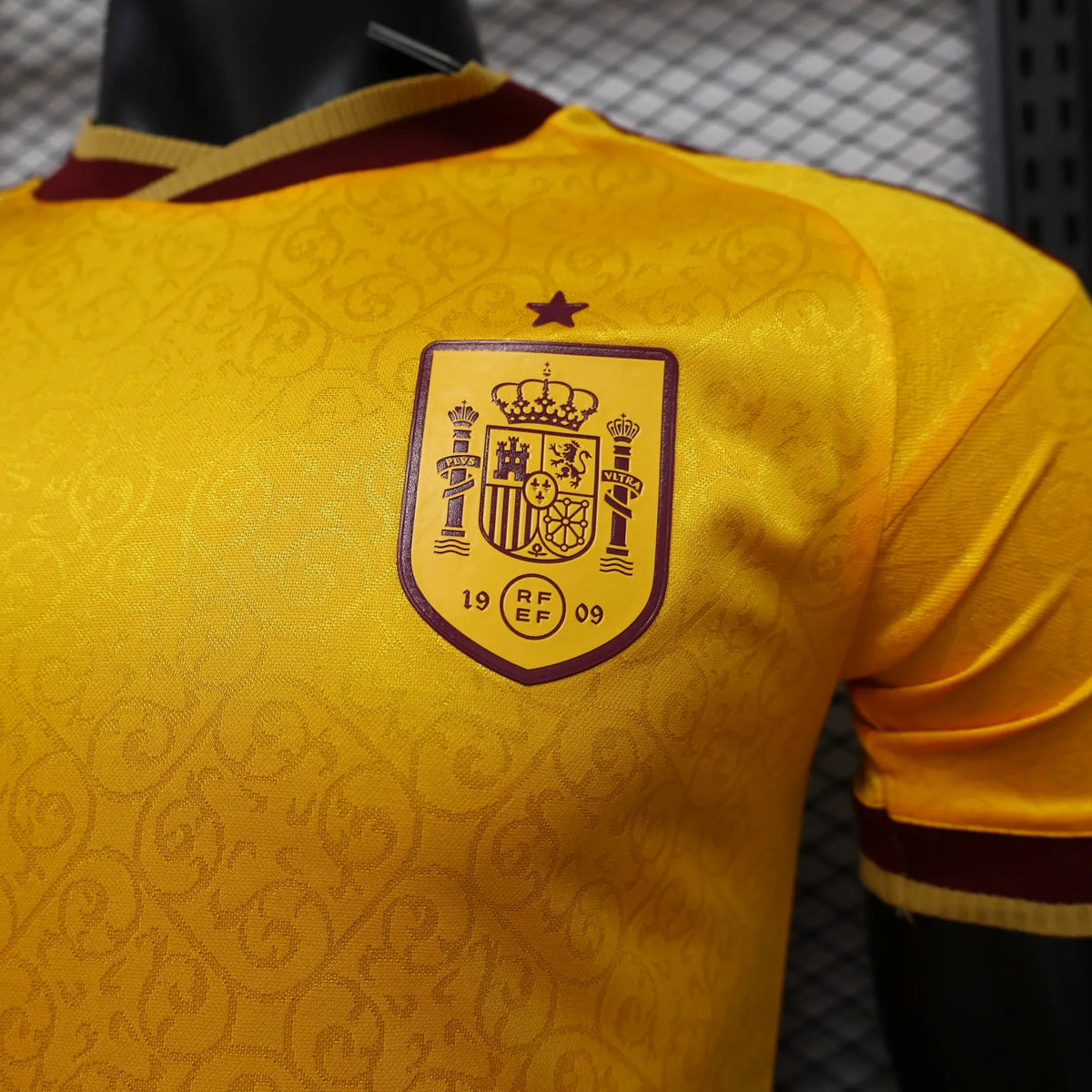 Maillot football Espagne/Spain Jaune 2 étoiles ⭐️⭐️ 2026/27