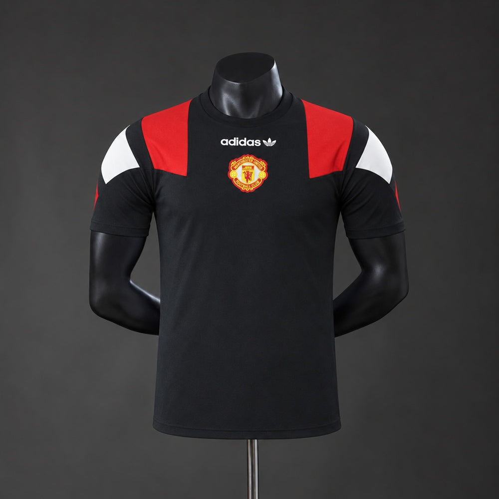 Maillot football M-U 26/27 EQT Noir Player Version