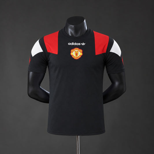 Maillot football M-U 26/27 EQT Noir Player Version