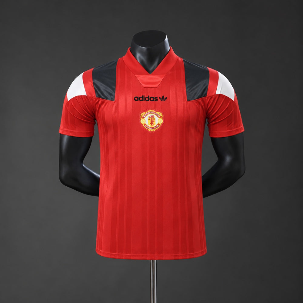 Maillot football M-U 26/27 EQT Rouge Player Version Retro