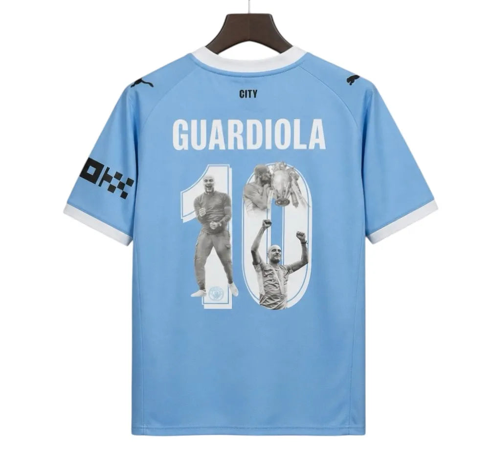 Maillot football Manchester City Hommage Guardiola 2026/27