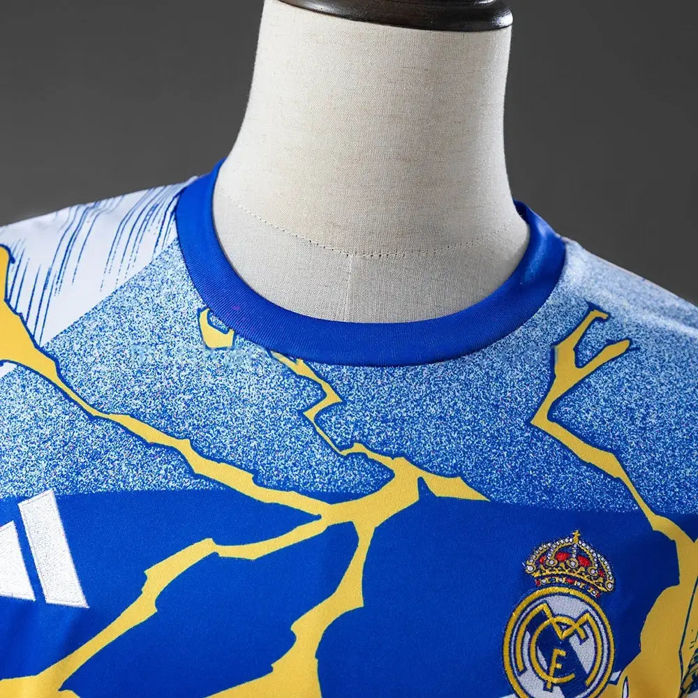 Maillot football Real Madrid Avengers pré-match 2026