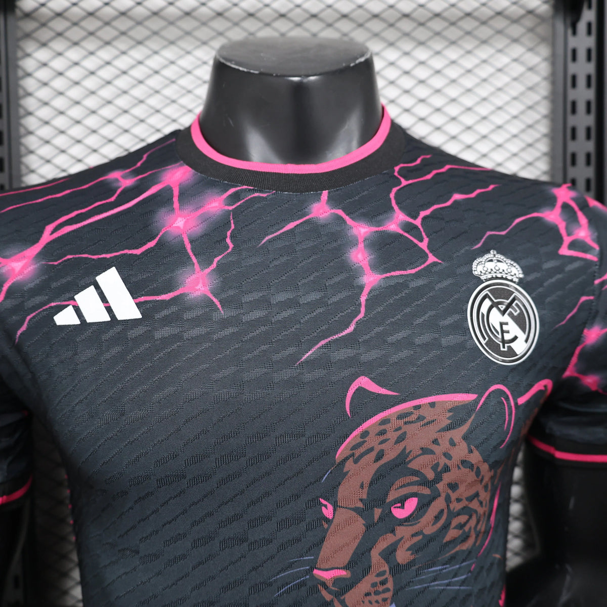 Maillot football Real Madrid Black Purple Panther Panthère noire Player Version 2024/25