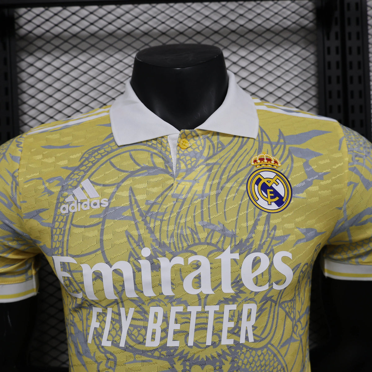 Maillot football Real Madrid Dragon Jaune Player Version 2025/26