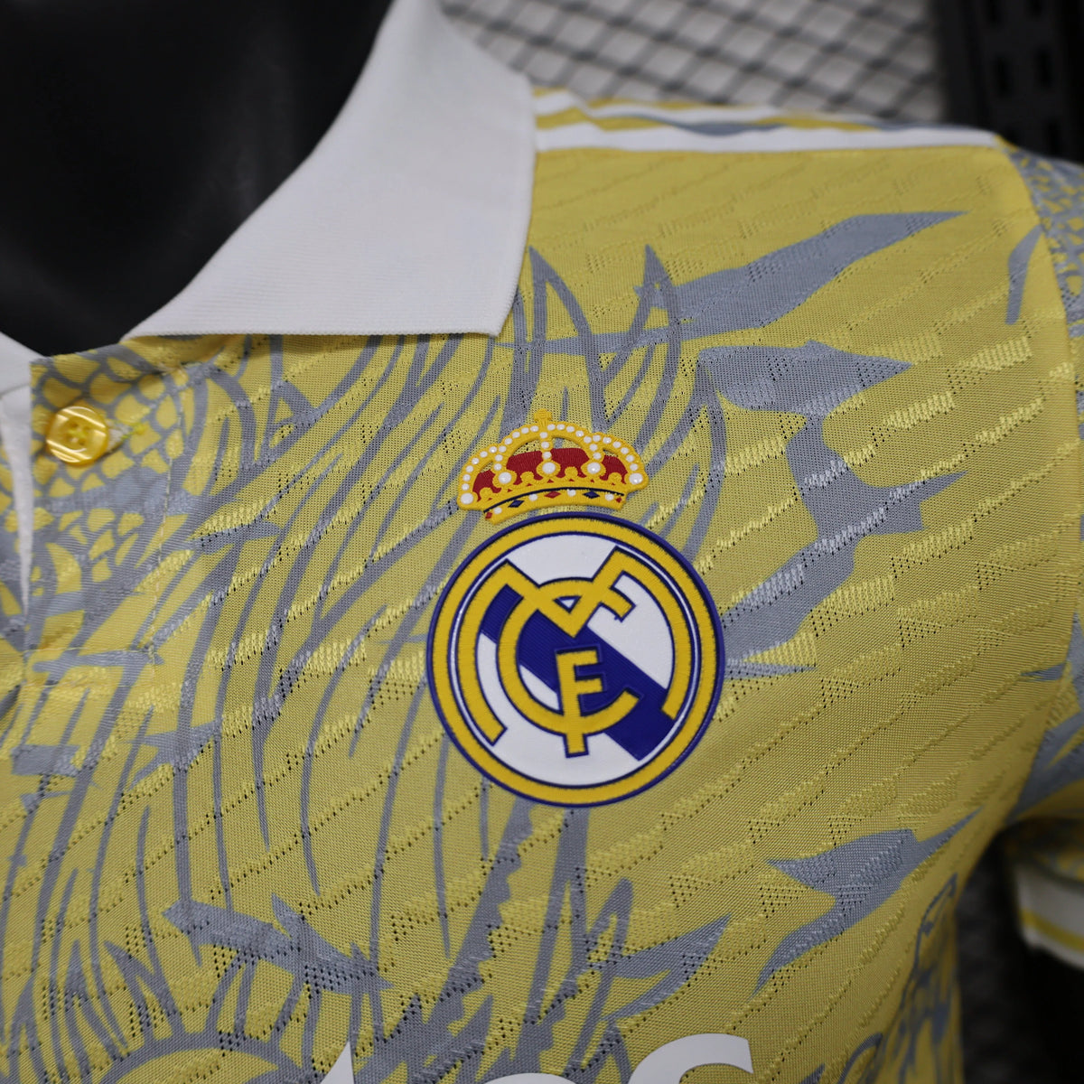 Maillot football Real Madrid Dragon Jaune Player Version 2025/26
