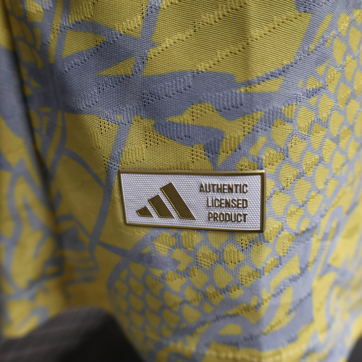 Maillot football Real Madrid Dragon Jaune Player Version 2025/26