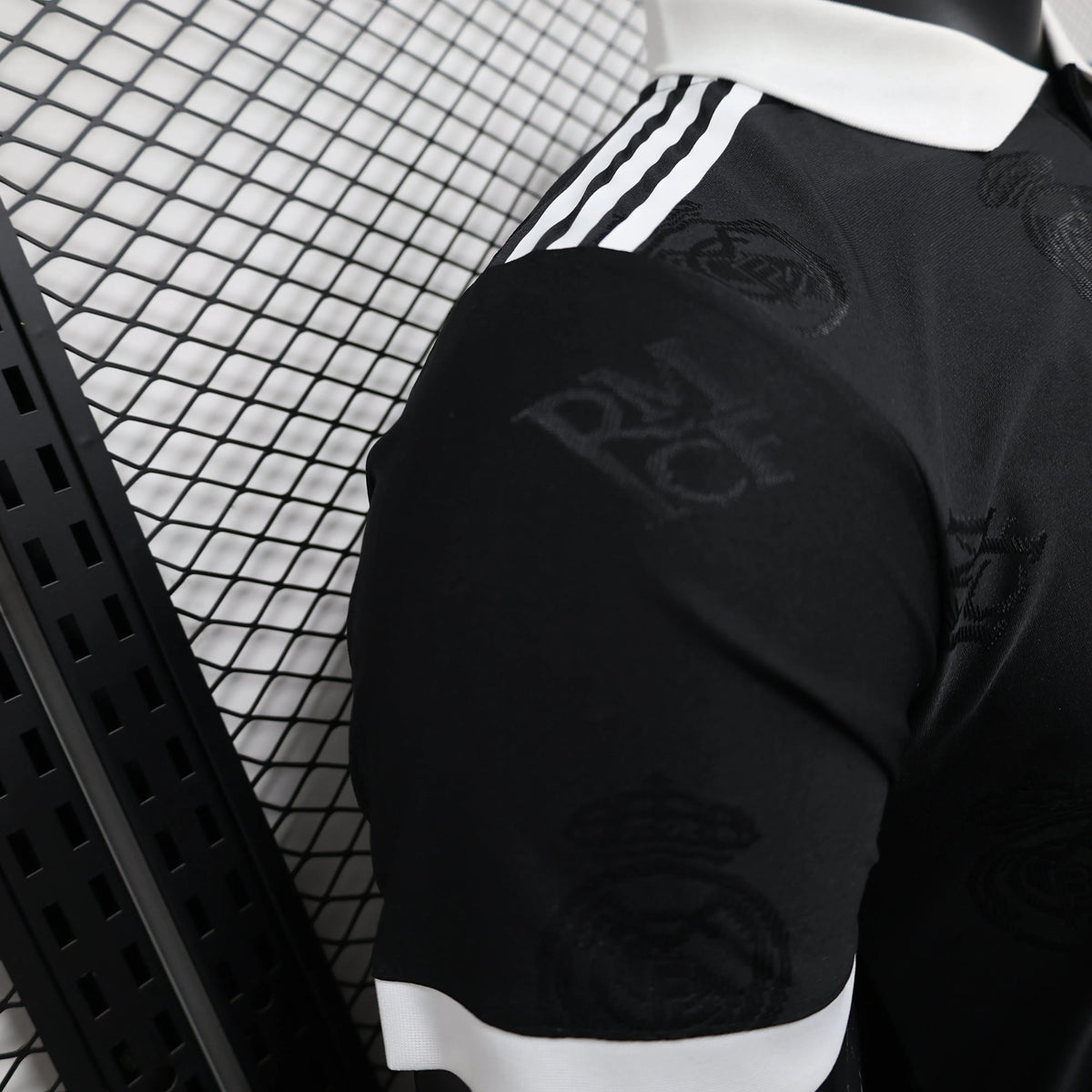 Maillot football Real Madrid Dragon Noir Player Version 2025/26