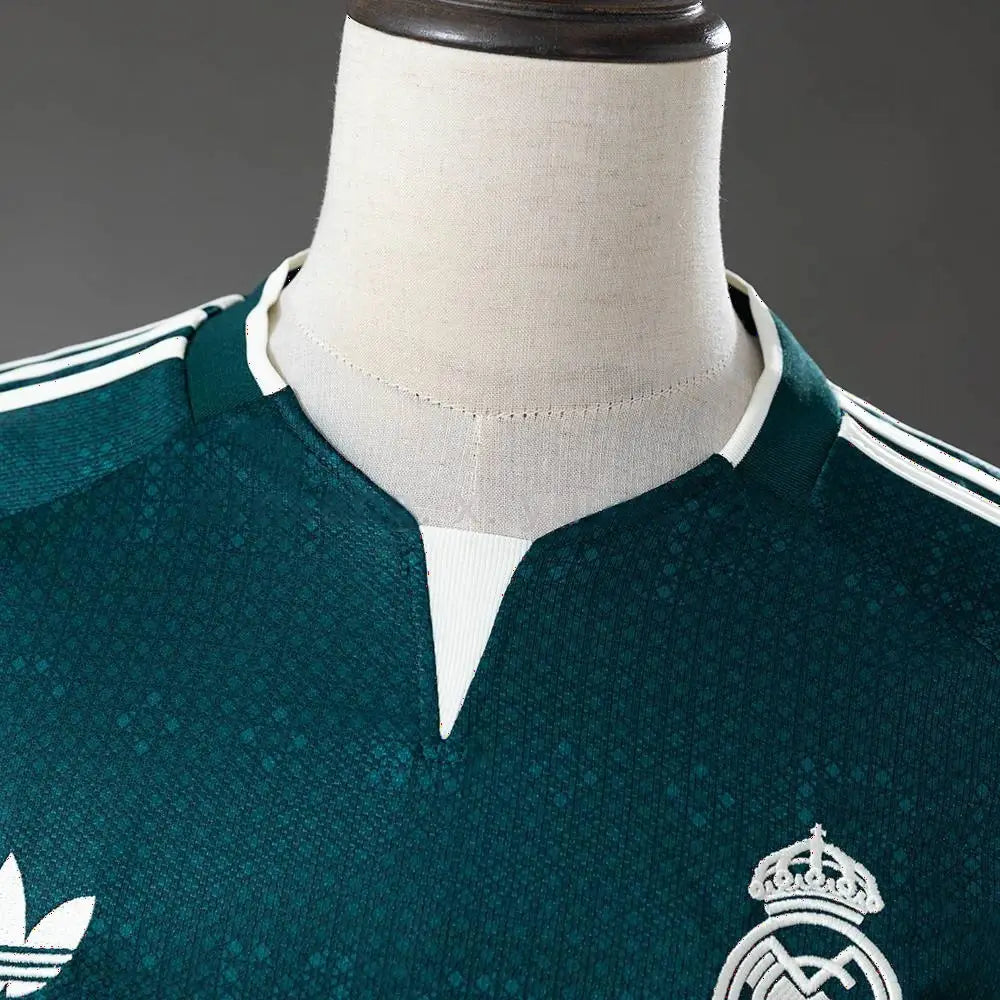Maillot football Real Madrid extérieur manches longues 2026/27