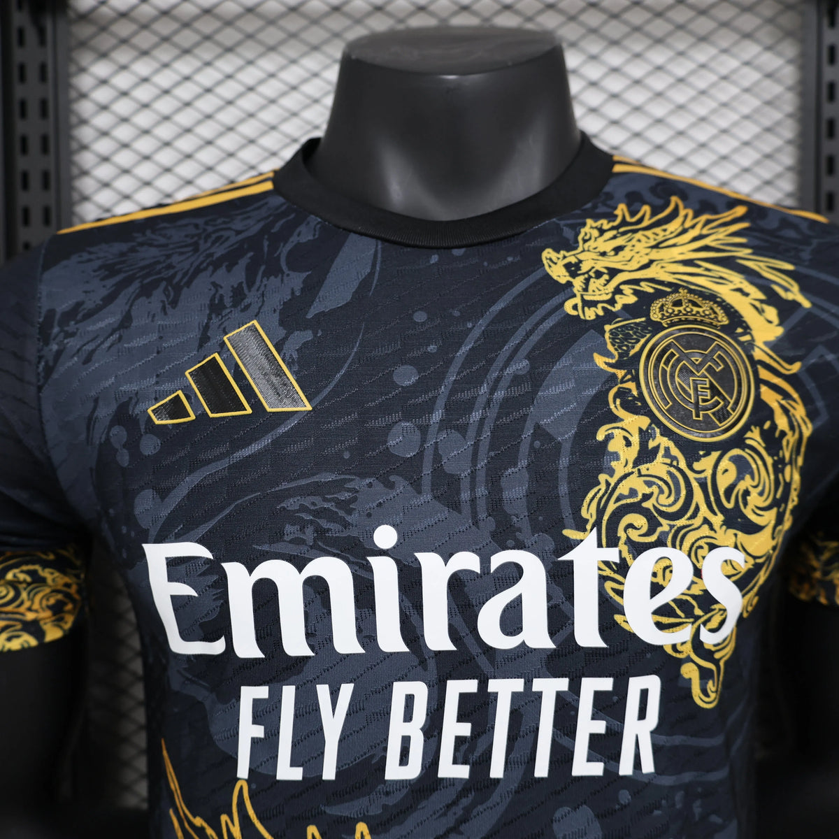Maillot football Real Madrid Gold Dragon Player Version 2024/25