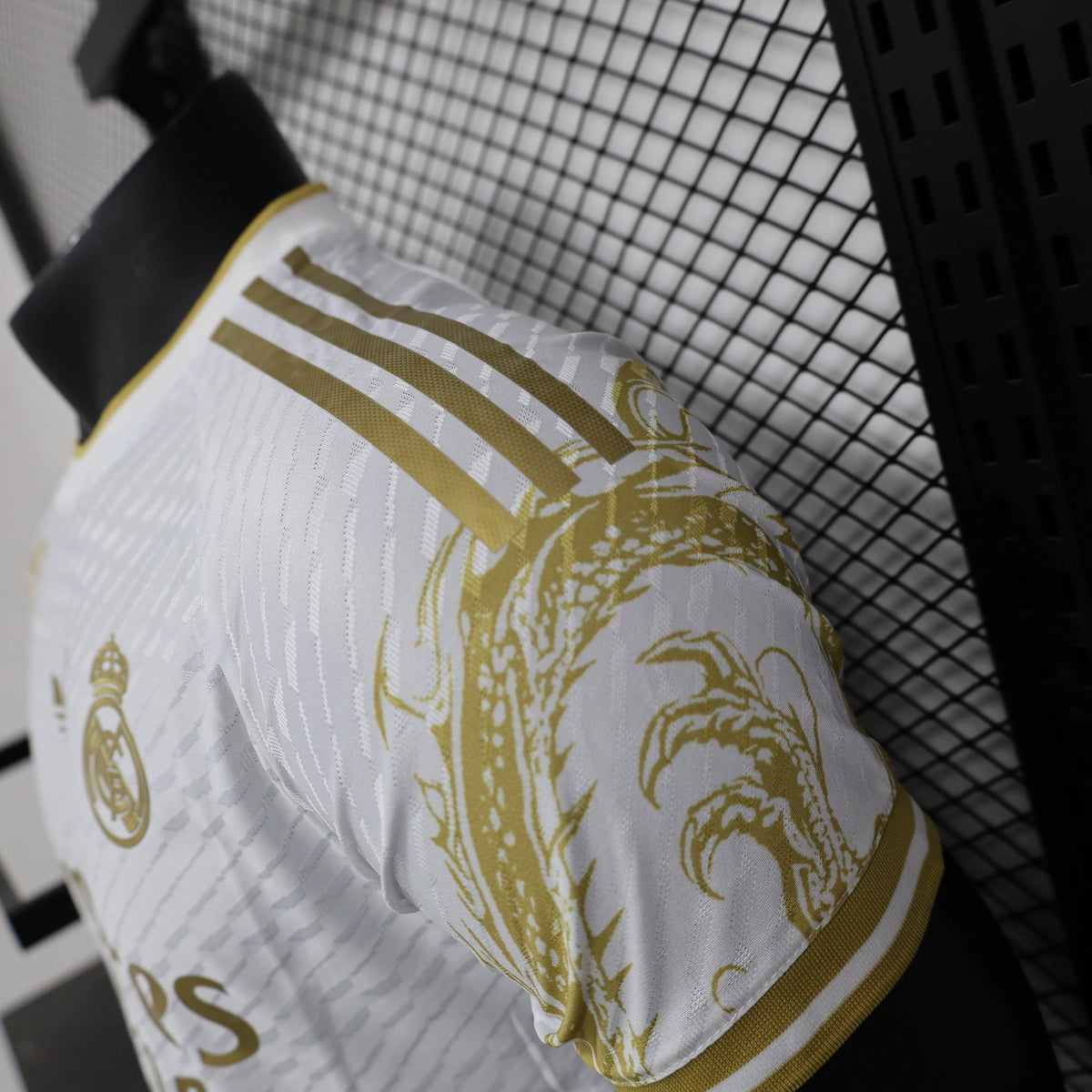 Maillot football Real Madrid Gold Dragon Player Version 2024/25