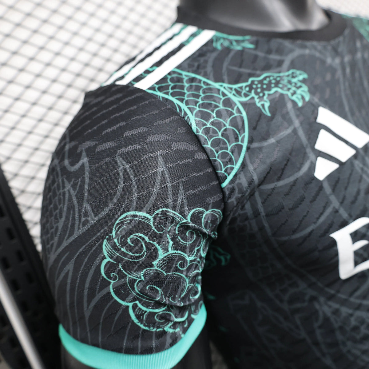 Maillot football Real Madrid Green Dragon Player Version 2025/26