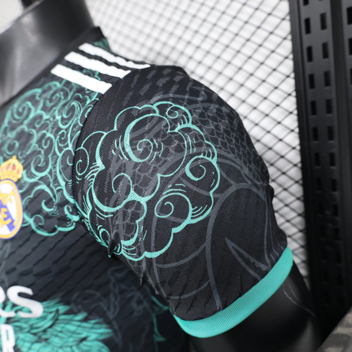 Maillot football Real Madrid Green Dragon Player Version 2025/26