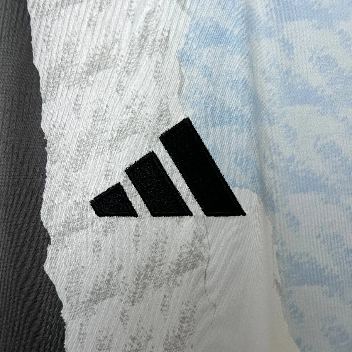 Maillot football Real Madrid training entraînement 2024/25