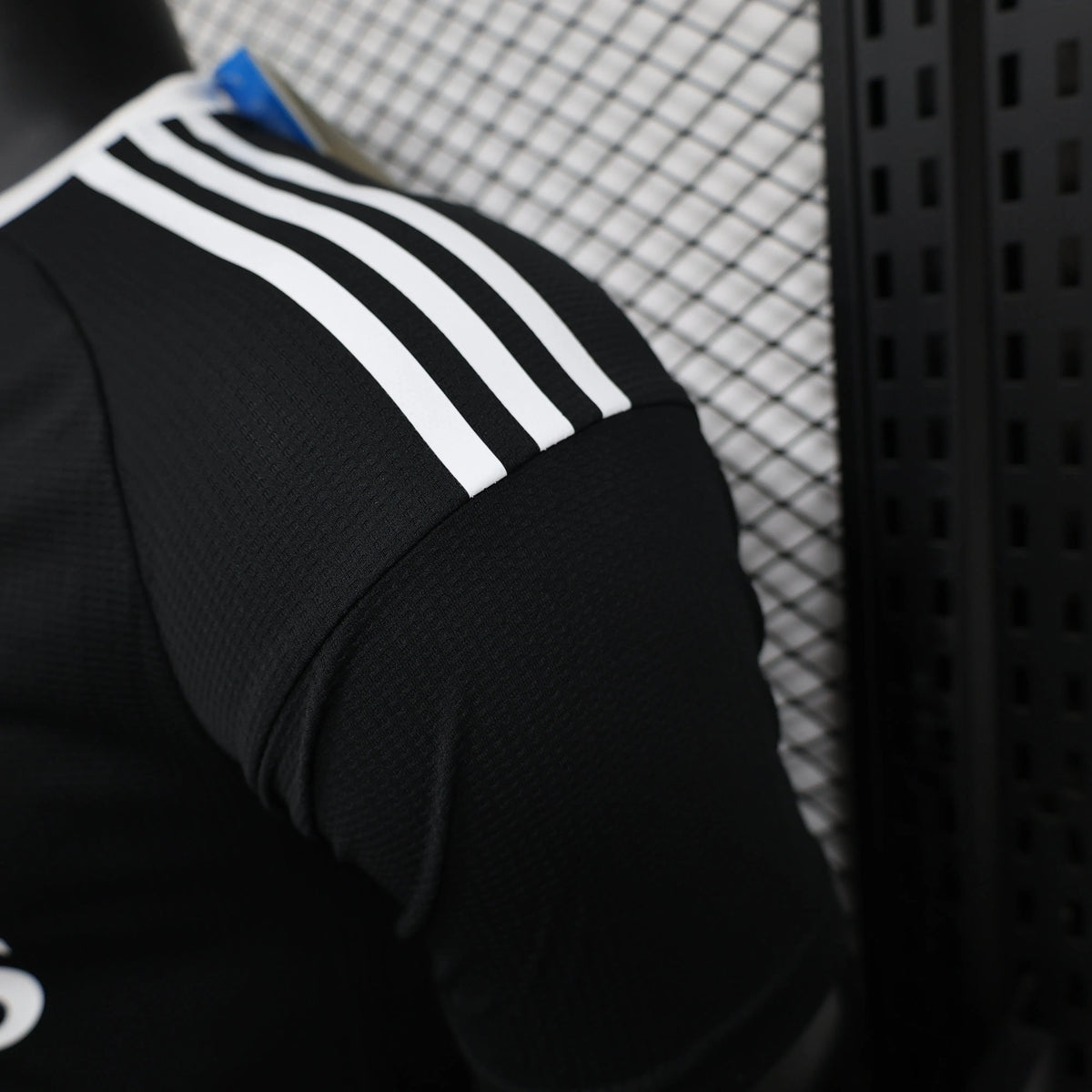 Maillot football Real Madrid Training Entraînement Player Version 2024/25