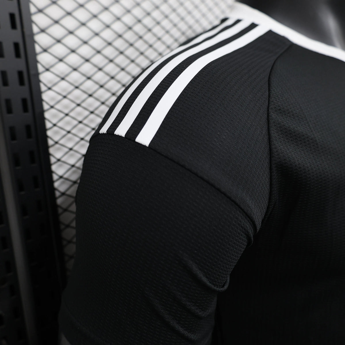 Maillot football Real Madrid Training Entraînement Player Version 2024/25