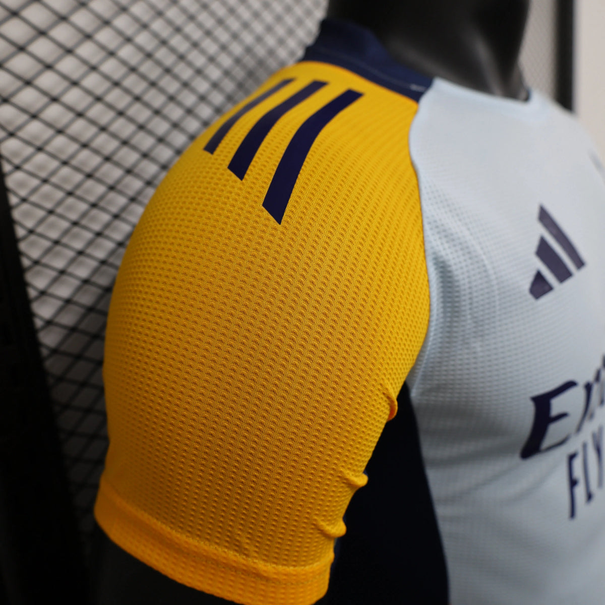 Maillot football Real Madrid Training Entraînement Player Version 2024/25