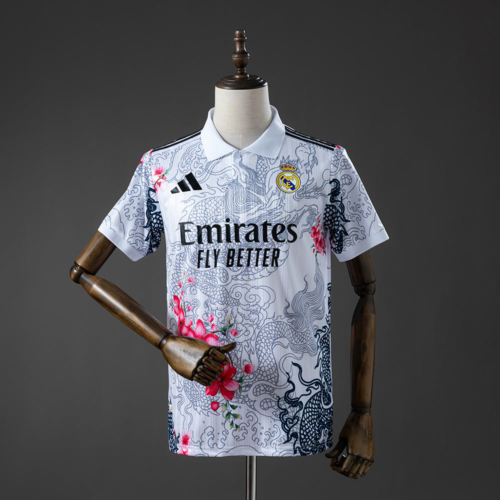 Maillot football Real Madrid version spéciale 2025/26