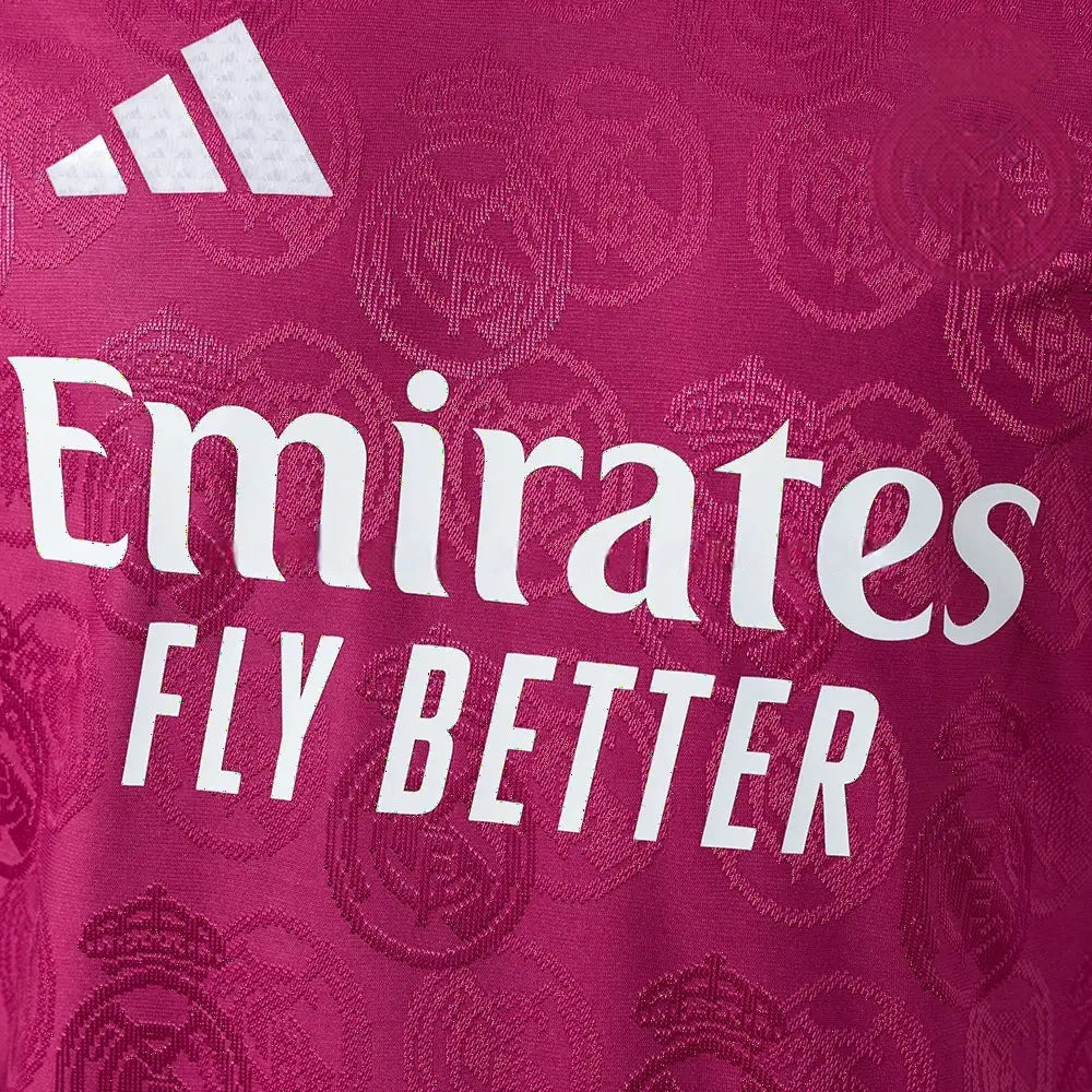 Maillot football Real Madrid version spéciale 2026/27