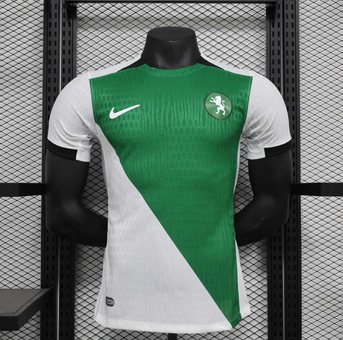 Maillot football Sporting Lisbon Lisbonne Francisco Stromp 100e anniversaire * Player Version * 2024/25