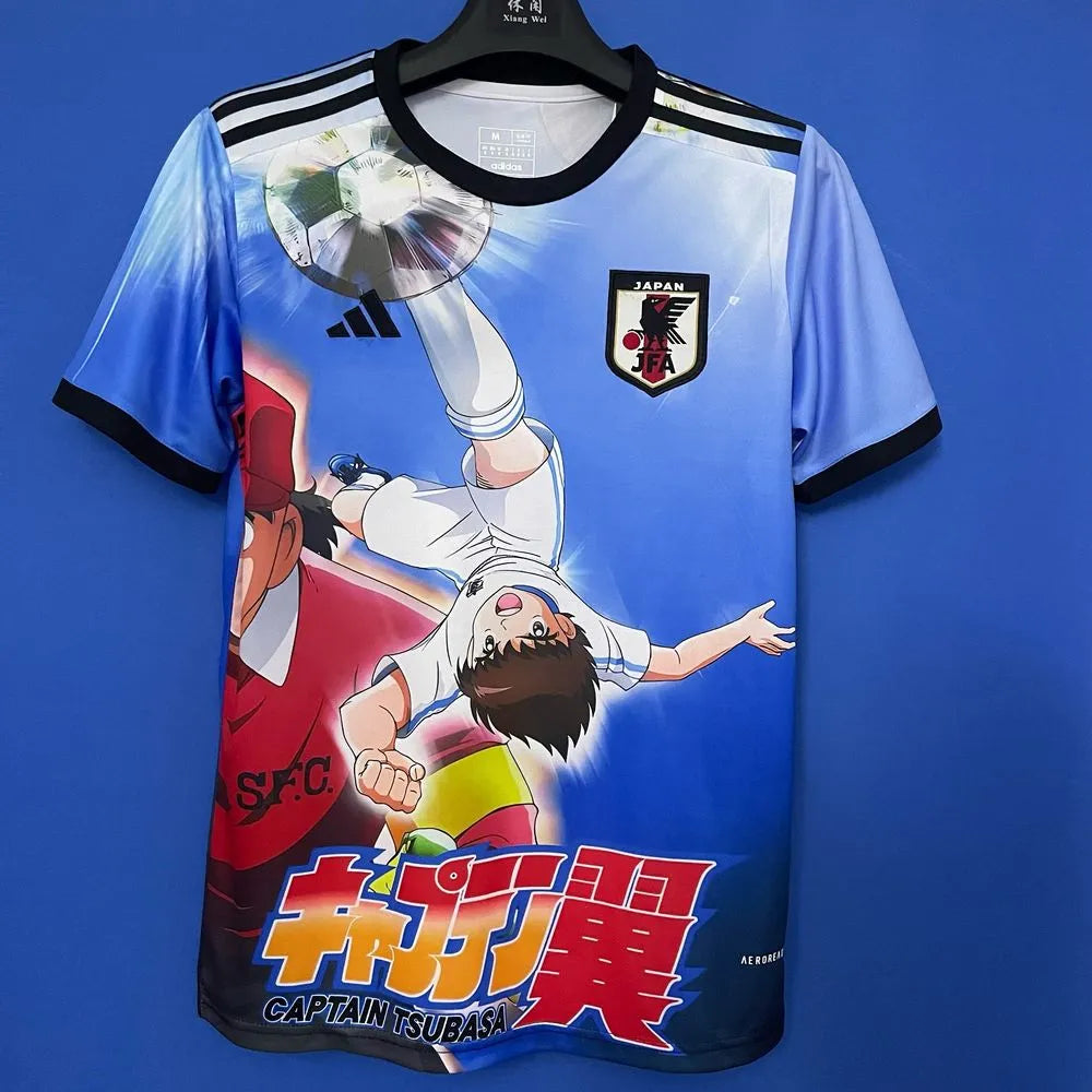 Maillot Japon T-shirt Adidas Olive et Tom – Captain Tsubasa – Japan JFA – Football Manga – Blanc & Bleu (Copie)
